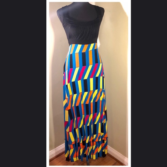 Black and bright multicolored maxi dress - Picture 1 of 4